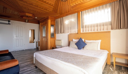 Panoramic Loft