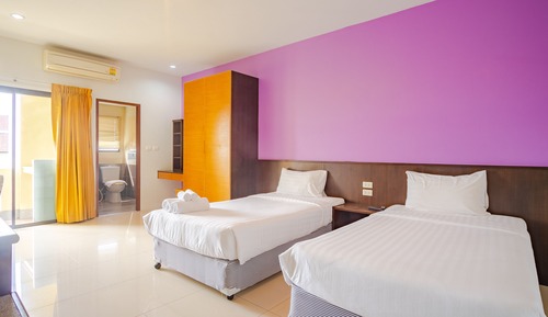 Standard Twin Room