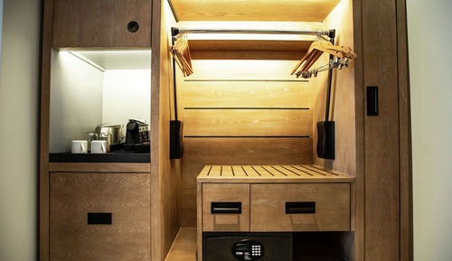 Room, 1 King Bed, Accessible, Terrace (Mobility & Hearing, Roll-in Shower)