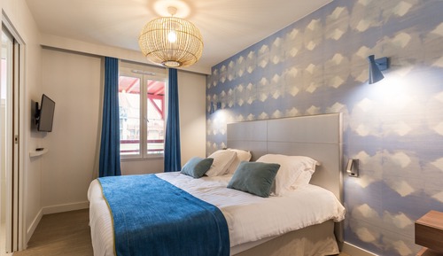 Apartment 6 people - 2 bedrooms - Terrace or balcony -  Harbor buildings