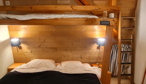 Classic Double Room, Ensuite, Mountain View