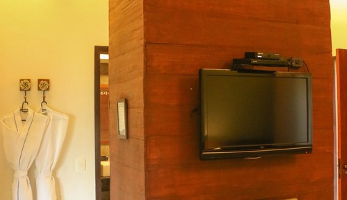 Romantic Double Room, 1 Double Bed, Private Bathroom, Garden Area