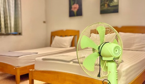 Basic Triple Room, Non Smoking, Shared Bathroom (Fan)
