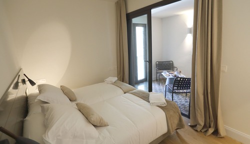 Deluxe Duplex, Balcony