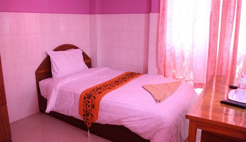 Single Room (with AC)