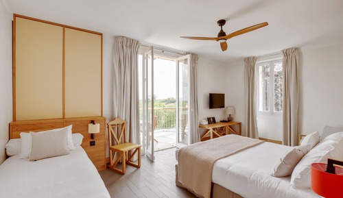 Superior Triple Room, Ensuite, Vineyard View (Chambre)