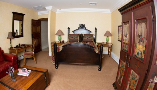 Standard Suite, 1 Queen Bed, Non Smoking, Private Bathroom (Santa Fe)
