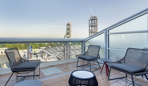 Luxury Suite, 1 King Bed, Terrace