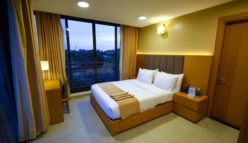 Classic Suite, Balcony, Lake View