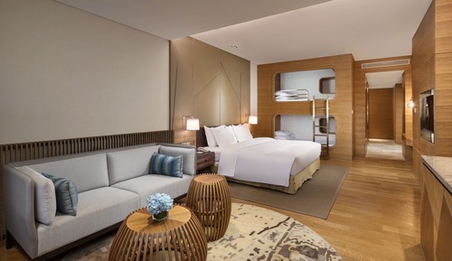Family Room, Multiple Beds (Premium)