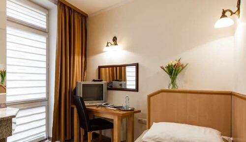 Single Room, Shared Bathroom