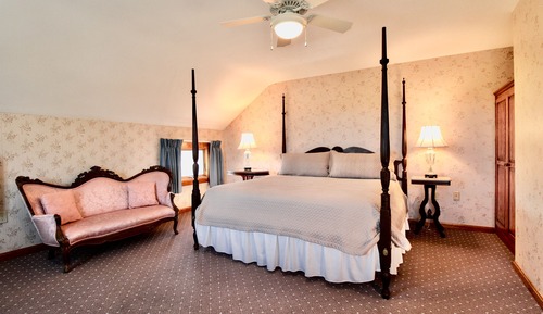 Room, 1 King Bed, Non Smoking, Garden View