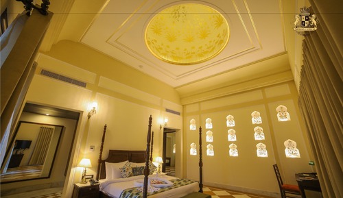 Presidential Villa With Private Pool & Garden