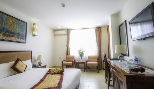 Deluxe Double or Twin Room