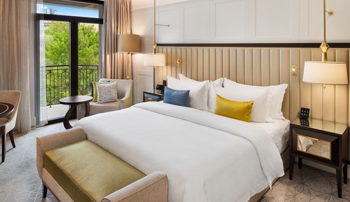 Deluxe Room, 1 Queen Bed