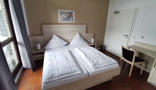 Comfort Double Room, Private Bathroom, Garden View