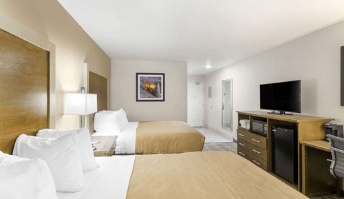 Room, 2 Queen Beds, Non Smoking