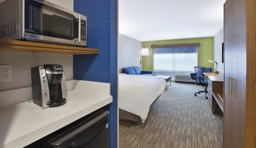 Suite, 1 King Bed with Sofa bed