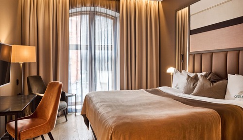 Deluxe Room, City View
