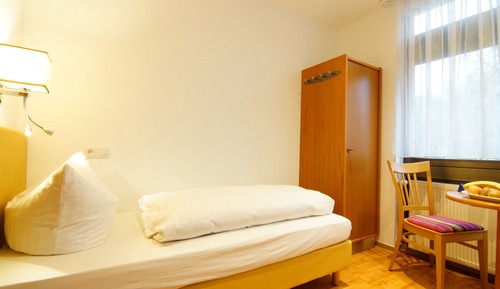 Classic Single Room