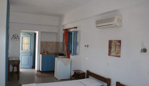 Studio, Partial Sea View