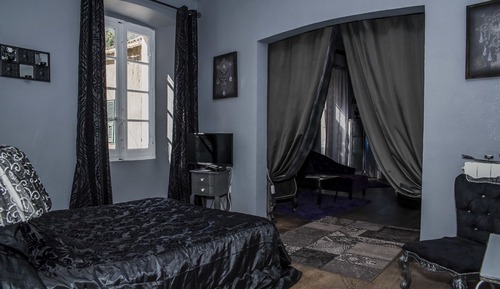 Double Room (Boudoir)