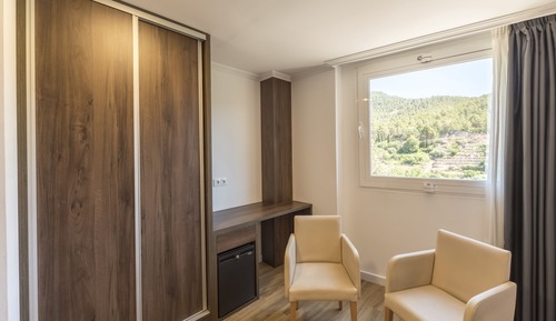 Standard Double or Twin Room, River View