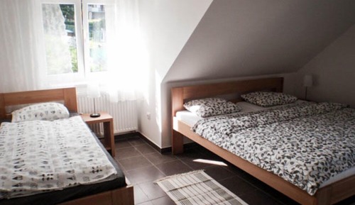 Classic Suite (    8)