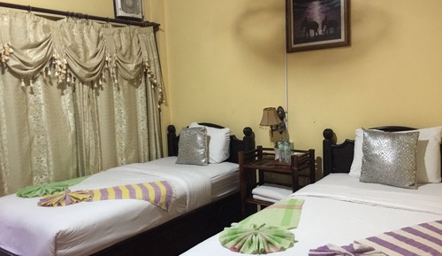 Standard Twin Room