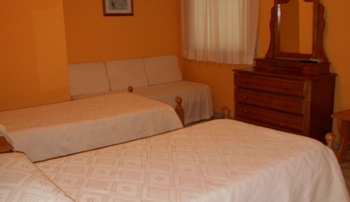 Basic Triple Room