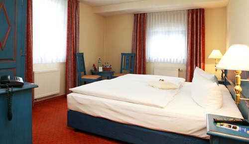 Standard Double Room, Non Smoking (Bergmann)