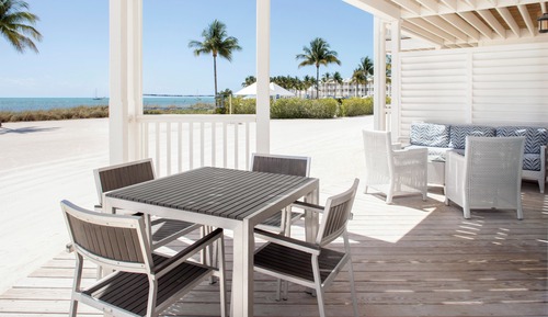 Oceanfront Veranda One Bedroom Suite, One King Primary/One Queen Pullout Sofa