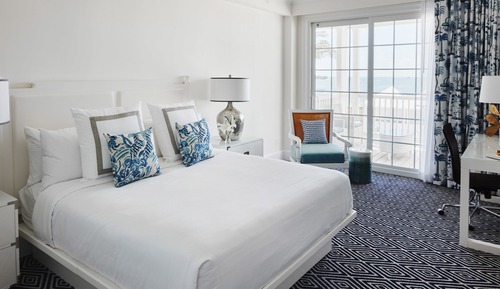 Oceanfront Balcony One Bedroom King Suite with Kitchenette