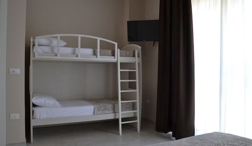Luxury Quadruple Room
