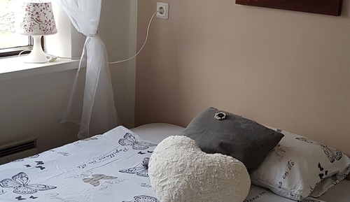 Basic Single Room, Shared Bathroom