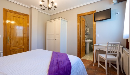 Double Room, Private Bathroom