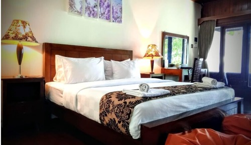 Suite, Sea View