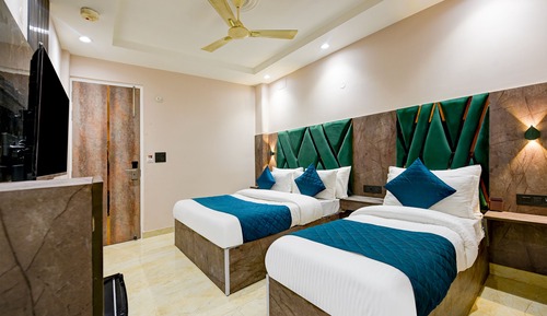 Superior Triple Room