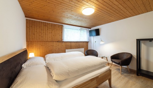 Basic Double Room, Shared Bathroom, Mountainside