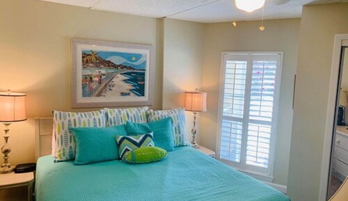 Condo, 2 Bedrooms, 2 Bathrooms