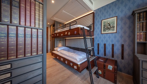 Hotel Room D