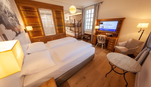 Hotel Room C
