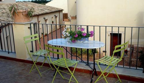 Apartment, 3 Bedrooms, Patio