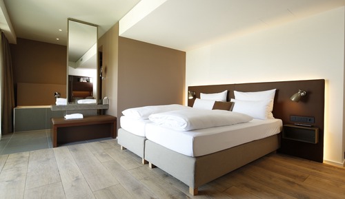 Panoramic Room