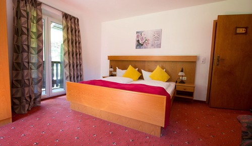 Classic Double Room, Balcony, Garden View