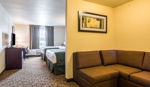 Studio, Two Queen Beds with Sofa Bed, Non Smoking