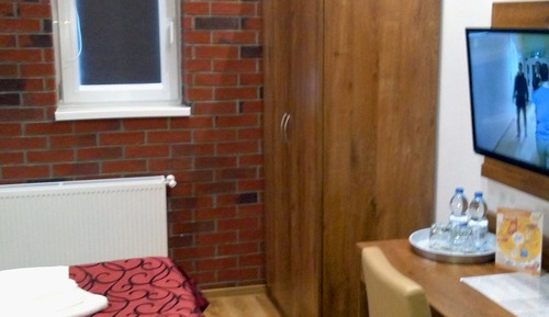 Studio, 2 Bedrooms (6)