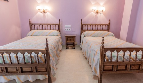 Triple Room, Shared Bathroom