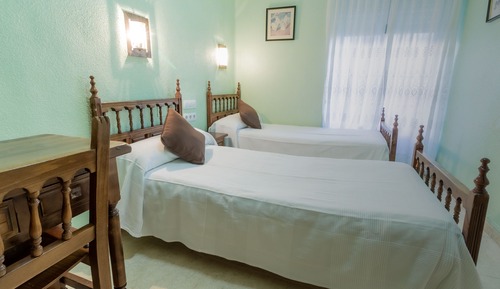 Twin Room, Shared Bathroom