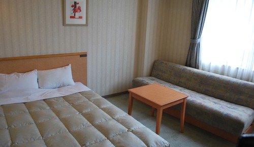 Double Room, Smoking